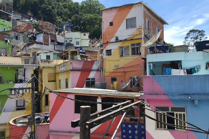 Guided Tour to the Favela DE Santa Marta - Guide and transportation: what’s included and why it matters