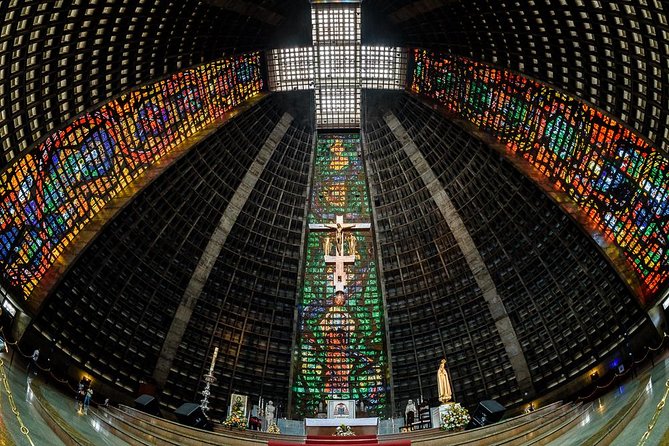 Half Day in Rio: Christ by Train, Maracanã, Cathedral & Selarón - Christ the Redeemer on Corcovado: make the 1 hour 30 minutes count