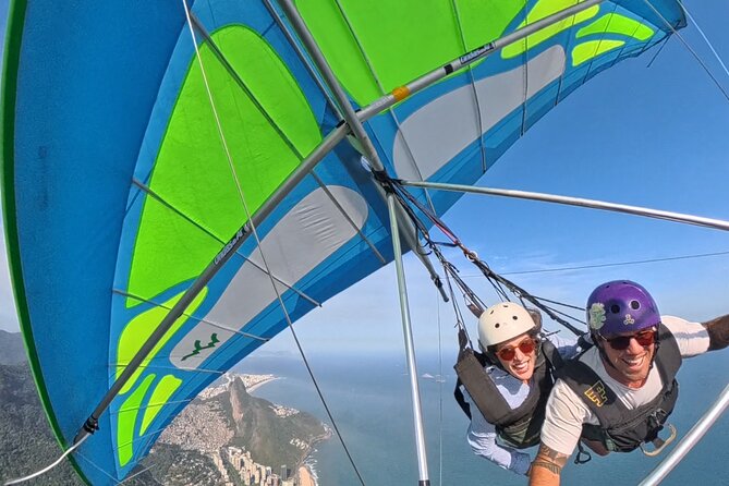 Hang Gliding and Paragliding in Rio de Janeiro - Flight Time in Rio: 8 to 20 Minutes Depends on Wind