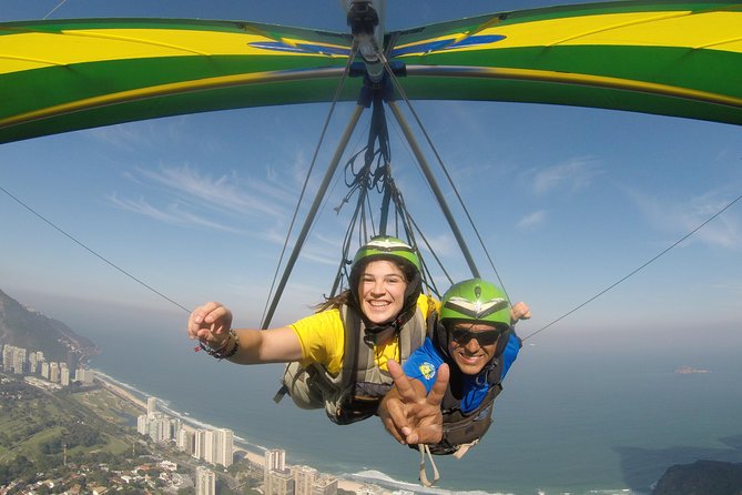 Hang gliding Hang gliding Experience Rotorfly - Rio from the sky, why Pedra Bonita feels like a different city