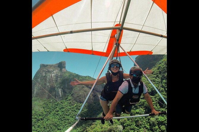 Hang Gliding or Paragliding Package experience in Rio - Meet the certified pilots and feel the safety focus