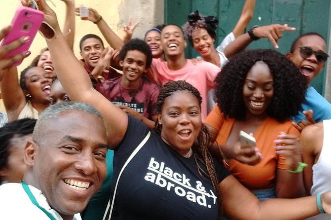Historical African oriented City Tour - Dique de Tororo and Tati Moreno’s Orixas: Photo Time With Explanation