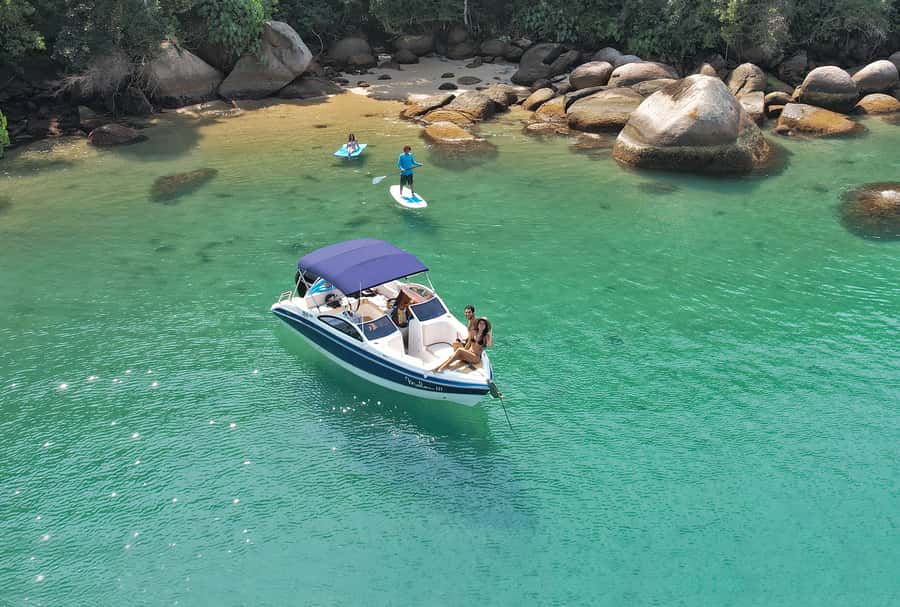 Idyllic Islands Private Speedboat Tour in Paraty - Captain-led choices: set your itinerary or follow local recommendations