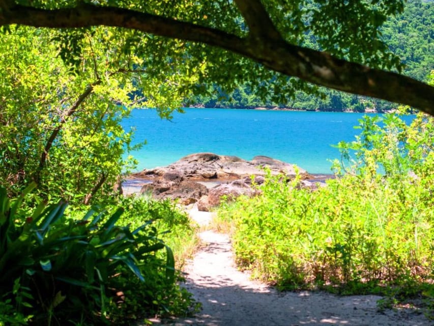 Idyllic Islands Private Speedboat Tour in Paraty - Price and value: what $549 for up to 7 really buys