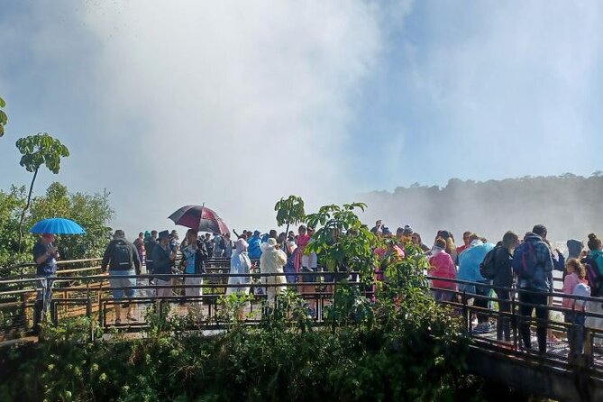 Iguaçu: Brazilian Side Falls, Boat Tour, Bird Park – Tickets & Lunch Included - Speedboat Time: Close to the Water, Close to the Power