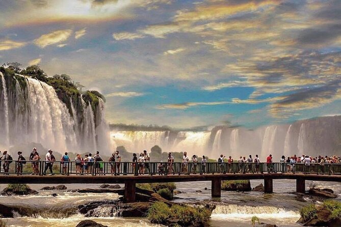 Iguazu Falls: Private Day tour Brasil & Argentina - Argentine side first, ecological train to Upper Circuit and Devil’s Throat
