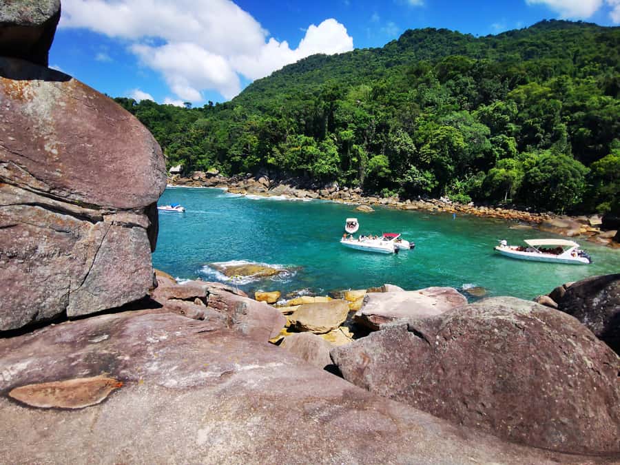 Ilha Grande: 360° Circumnavigation Speed Boat Tour - 8h - The self-guided speedboat day: how it actually feels