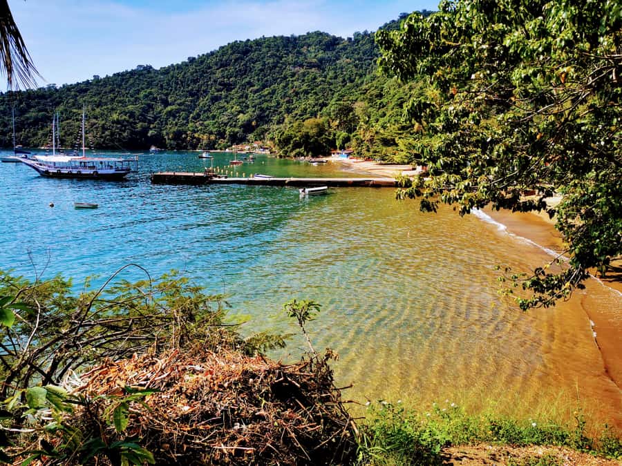 Ilha Grande: 360° Circumnavigation Speed Boat Tour - 8h - Timing, weather, and the shared-boat rule you should not ignore
