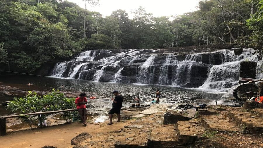 Itacare: 4 Beaches Trail and Tijuipe Waterfall - Stop 2: Camboinha’s waves, then a 10-minute rock trail to Havaizinho