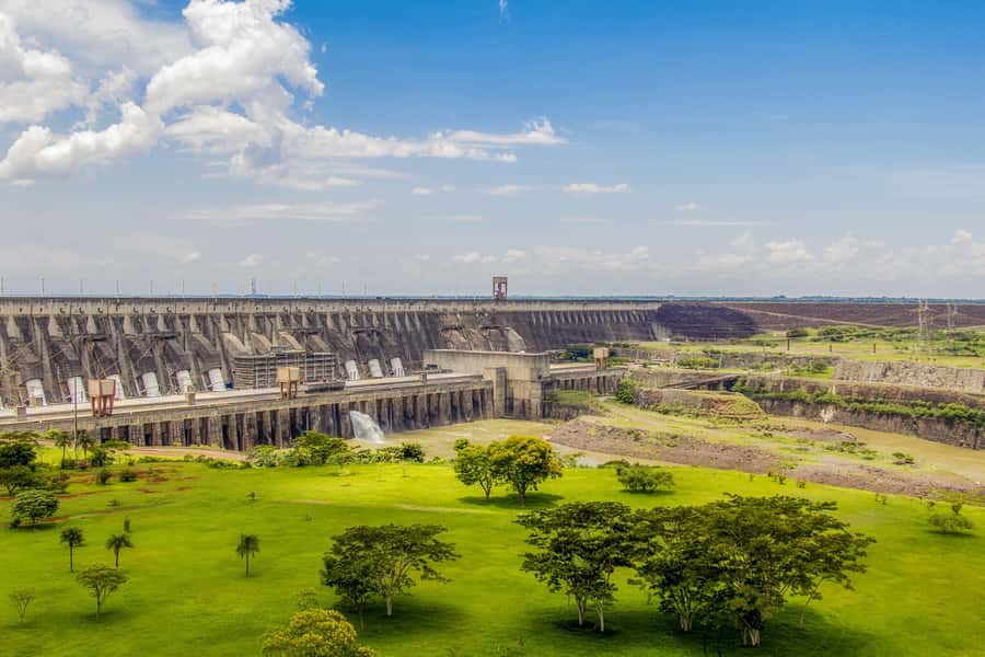 Itaipu Dam Tour with Admission Ticket from Foz do Iguaçu - Visitor Center video: the fastest way to get context before the big sights