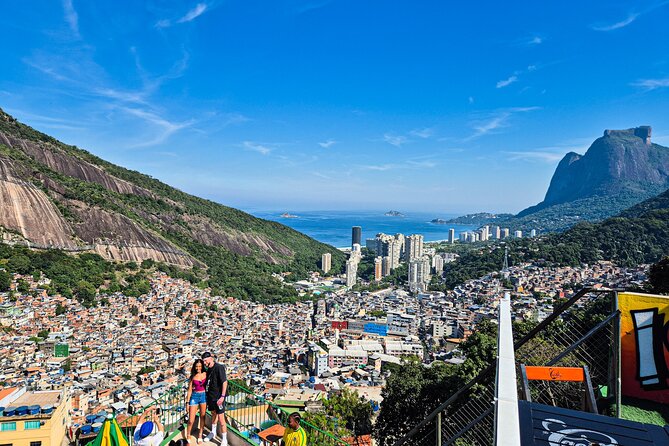 Jeep'n'Culture: Rocinha Favela and Tijuca Rainforest Tour - Why Tijuca Forest and Rocinha work as a tight half-day