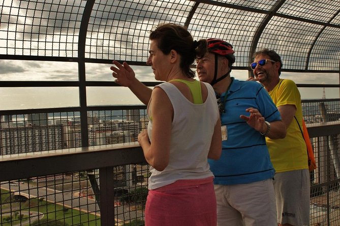 JK Memorial Bike Tour and Crystal Square - Buriti Palace and Buriti Square: the capital’s recognizable heartbeat
