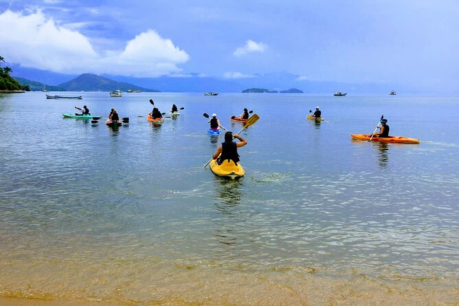Kayaking experience through the islands of Paraty - Why kayaking Paraty Bay is more than a water activity