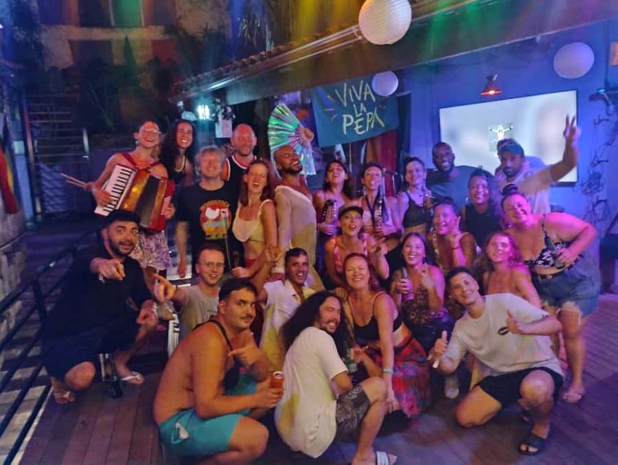 Latin Music Dance Class + DJs + 2 Free Drinks - Taking it further: Thursday Boat Party by Guanabara Bay and the 11pm club option