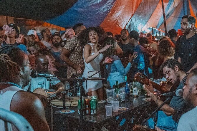 Live Samba Night at Pedra do Sal - The 8:30 pm start, your small group, and getting your bearings