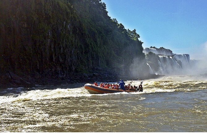 Macuco Safari Boat Trip - Should you pair Macuco Safari with the Argentina side?