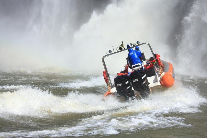Macuco Safari Boat Trip - Getting very wet, what to wear and how to handle the chaos