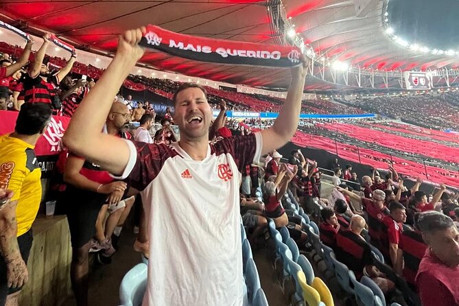 Maracanã Matchday Tour - Ticket + Guide + Transfer - Meeting up and getting to the match on time