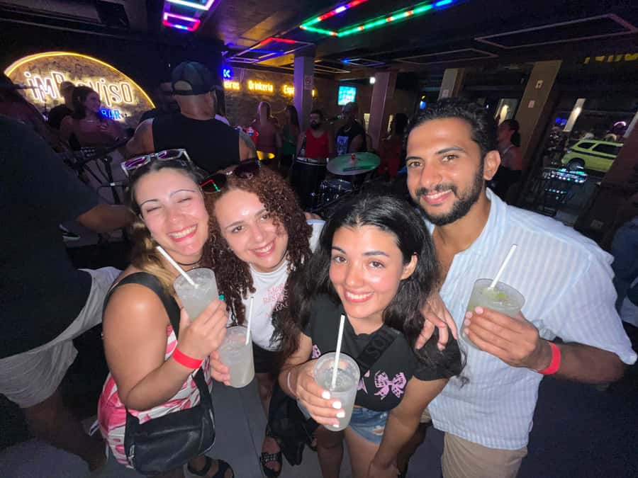 More than a Pub Crawl: An Authentic Night Experience in Rio - Dance shows and live samba: where the night turns participatory