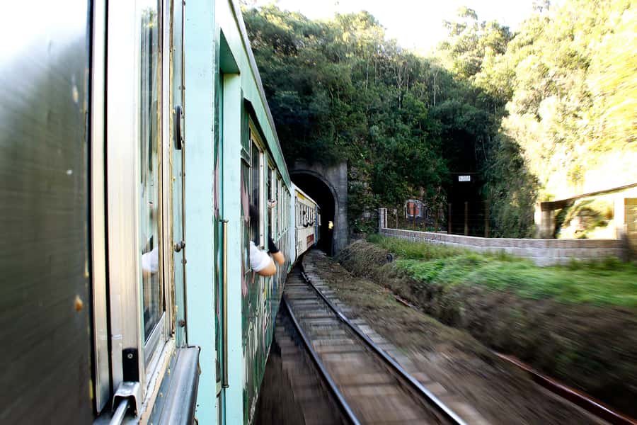 Morretes: Full Day Colonial Town Tour from Curitiba - Lunch in Morretes: Barreado by the Nhundiaquara River