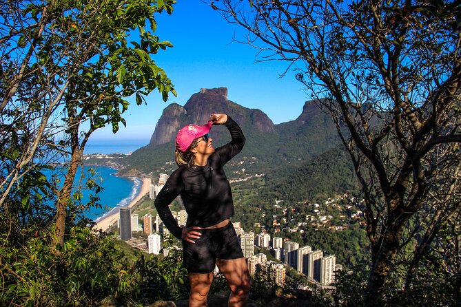Morro Dois Irmãos Hikking + Vidigal Favela Tour - Timing, meeting point, and how the 3 to 5 hours plays out