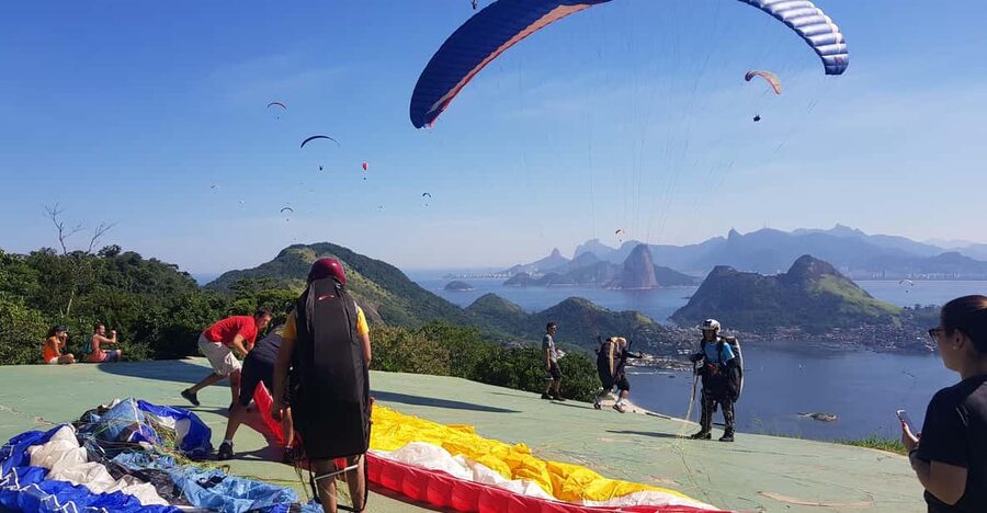 Niterói: Paragliding Experience with GoPro Photos and Video - Charitas Stop: A Short Break That Helps the Whole Day