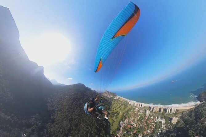 Paragliding in Rio de Janeiro - Video, GoPro Footage, and the Optional 360 Camera