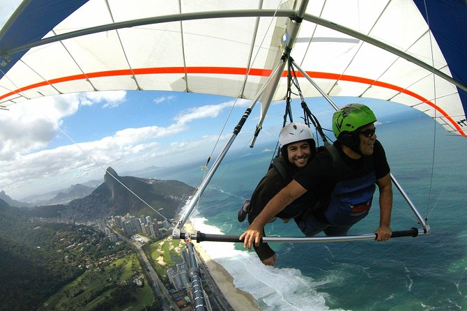 Paragliding or Hang Gliding Experience in Rio de Janeiro - Delta wing setup, parachute option, and the weight limit reality