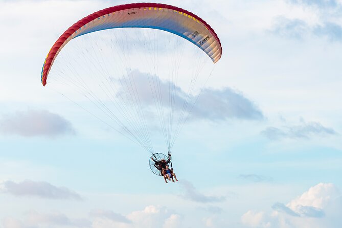Paramootor flight in Praia do Futuro - Fortaleza - CE - Price and value: is $49.29 worth a 10-minute flight?