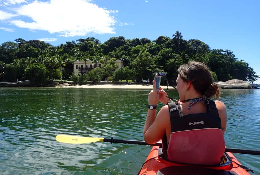 Paraty Bay: Half-Day Mangroves and Beaches Tour by Kayak - The Safety and Paddling Briefing: Why This Tour Feels User-Friendly
