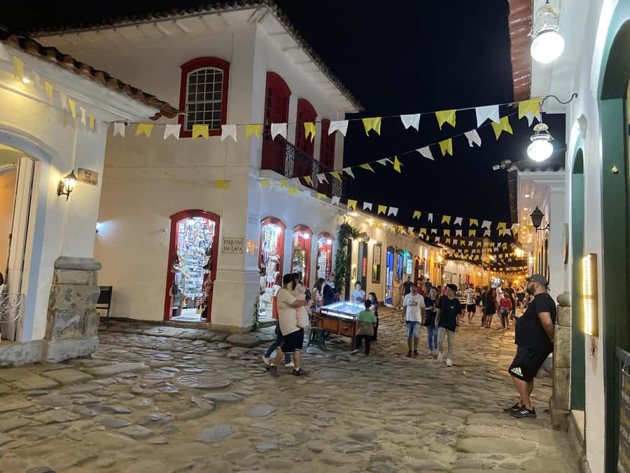 Paraty: Historic Centre Walking Tour & Cachaça Tasting - Freemasonry in Paraty, and Why It Shows Up in the Story