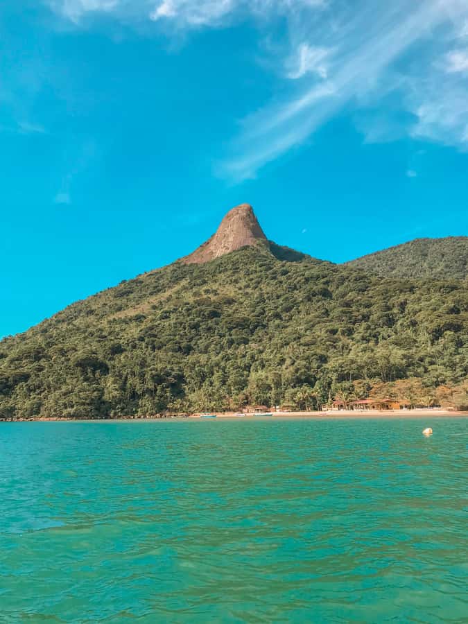 Paraty: Saco do Mamanguá Speedboat Tour - Praia do Cruzeiro and the lunch-ready beach base