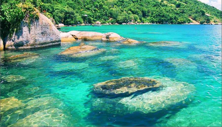 Paraty: Schooner Boat Tour with Beaches and Snorkeling - Price and timing: what your $34 gets you in 5 hours