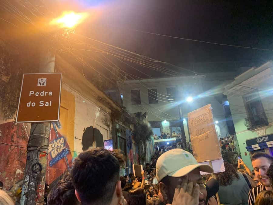 Pedra do Sal: Live Samba Night with Local Guide & Drink - Drinks, street food tips, and how to handle the night like a local