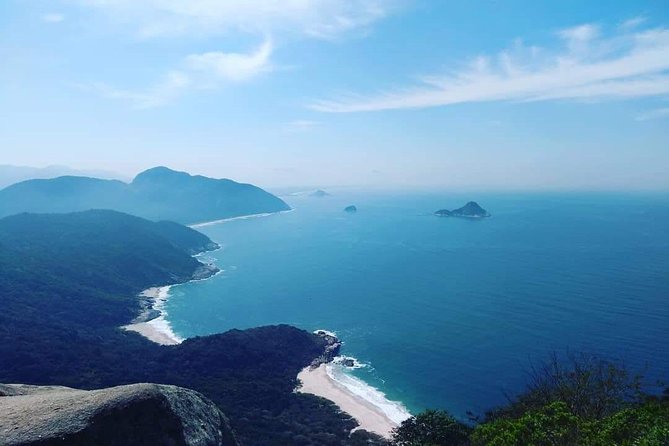 Pedra do Telégrafo Hike - The guide experience: pacing, plant stories, and feeling looked after