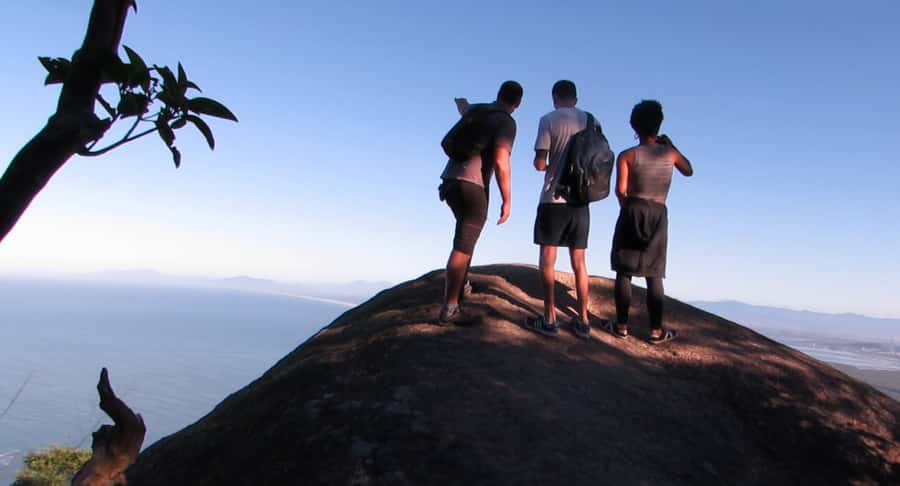 Pedra do Telégrafo Hike and Beach Full-Day Tour - The ascent: how to pace yourself on a steep, short route
