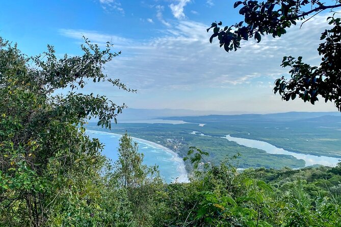 Pedra do Telégrafo Hiking & Relax in a Wild Beach - Getting to the trailhead the easy way, from central Rio