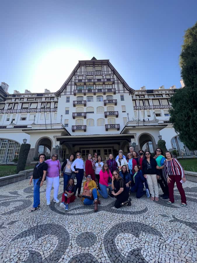 Petrópolis: Private Tour with Museum Ticket - Meeting up, and how an 8-hour private day plays out
