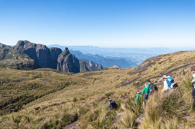 Petrópolis Teresópolis Trekking Expedition - What’s included in the $670 price, and what you must bring