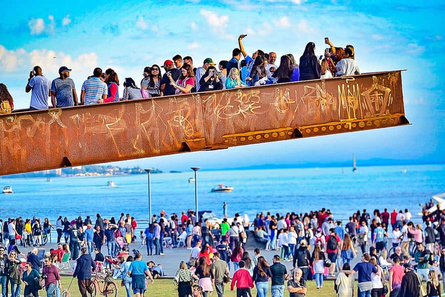 Porto Alegre: Private Citytour na Capital dos Gaúchos - Harmony Park, Stone Bridge, Azorean Monument, and Redenção: a satisfying final walk