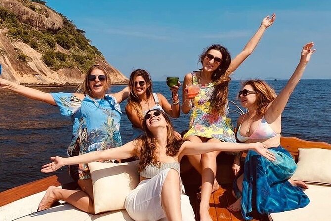 Private Boat Tour In Rio – Tour With Barbecue and Drinks - Getting Oriented Fast: From Rio-Niterói Bridge to Porto Maravilha