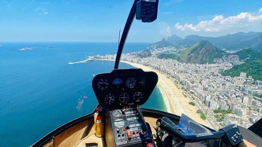 Private Helicopter tour - Rio de janeiro in 20min - Christ the Redeemer rounds: what close means on a helicopter