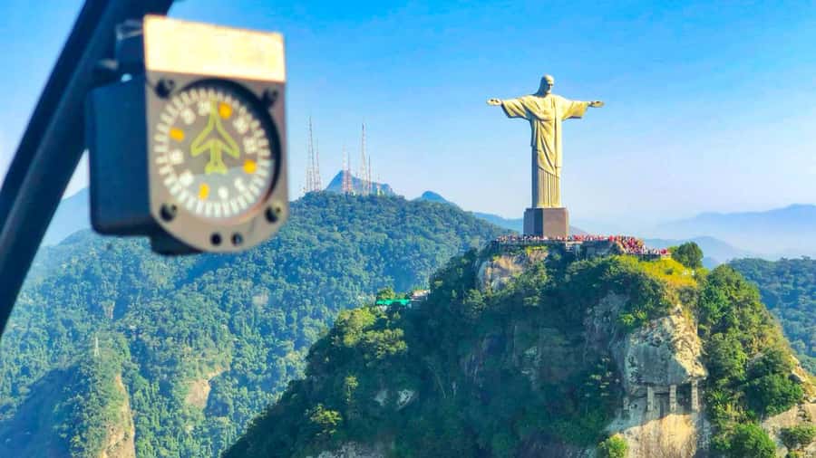 Private Helicopter tour - Rio de janeiro in 30min - Urca, Red Beach, and Rodrigo de Freitas Lagoon: The Surprise Variety