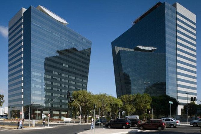 Private Sao Paulo Architecture Tour - The Most Diverse Styles, Shapes & Sizes - Avenida Brigadeiro Faria Lima, mirrored towers, vertical gardens, and Pátio Victor Malzoni