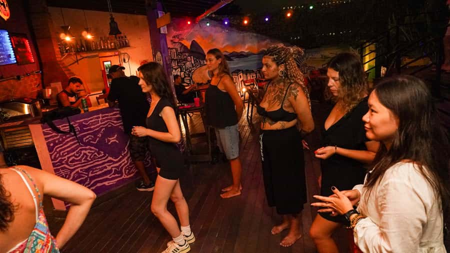 Rio: Caipirinha Workshop and Samba Class - The practicalities: meeting point, what to bring, and rain or shine