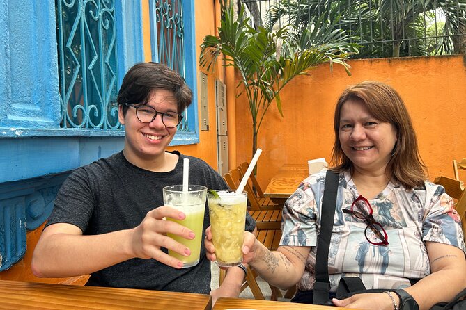 Rio: Copacabana Food Tour with 7 Tastings and Local Flavors - Starting at Avenida Atlântica: Coconut Water, Sea Air, and Easy First Steps