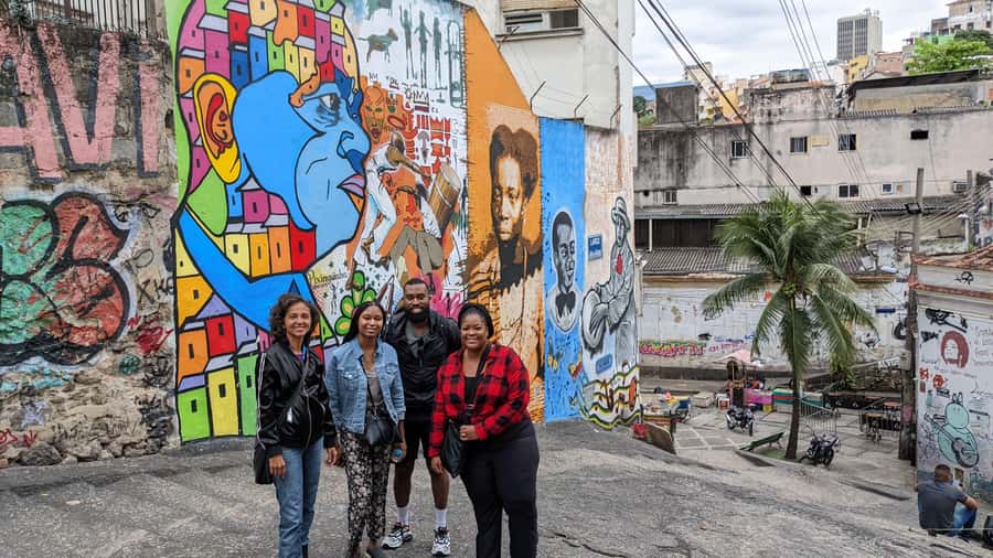 Rio de Janeiro: Afrobrazilian Heritage & Black History Walk - Mural stops and street art context in downtown Rio