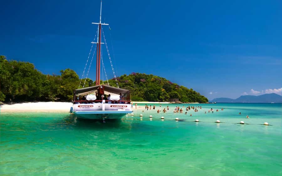 Rio de Janeiro: Angra dos Reis and Ilha Grande Full-Day Tour - Lagoa Verde: emerald-green water and strong underwater viewing