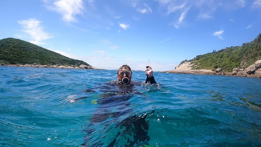 Rio de Janeiro: Arraial do Cabo Scuba Diving Day Trip - From harbor to snorkeling time: what the early water moments feel like