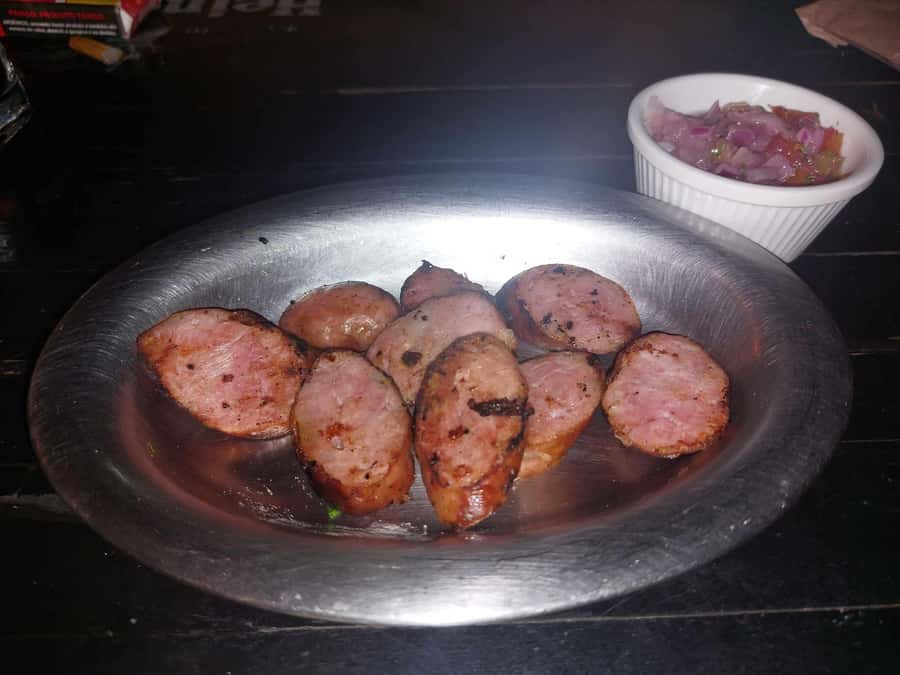 Rio de Janeiro: Barra da Tijuca Walk & Food Tour with Drinks - Guide style and what good guiding looks like here
